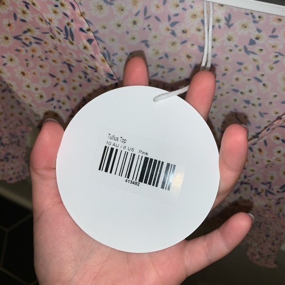 Princess Polly Tullius Top. New without tag - Picture 3 of 4